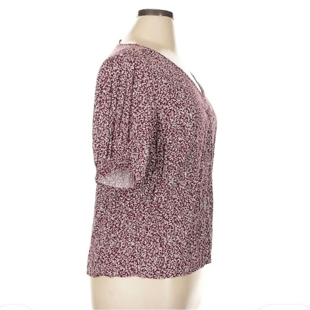 Old Navy Maroon Patterned Blouse Medium Womens Sh… - image 4